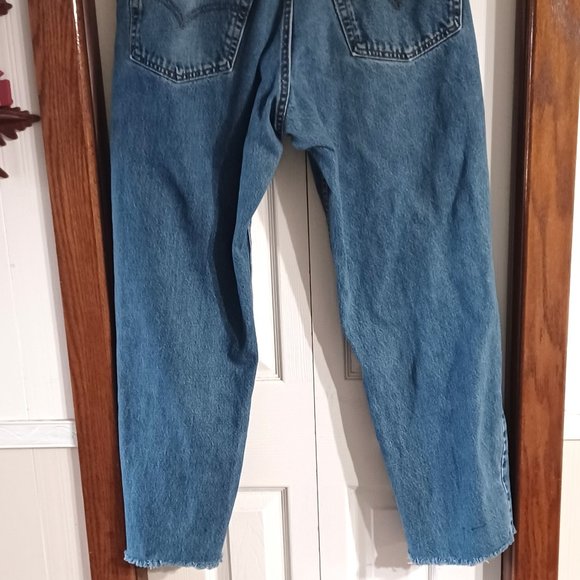 Levi’s 550 Relaxed Fit Faded Distressed Washed Jeans - Picture 3 of 6